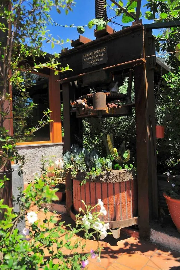 B&B Casa Di Antonio_Etna Vacanze Trecastagni 0*,  Italy